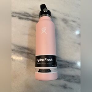 Hydro Flask 21 ounce Light Pink Bottle